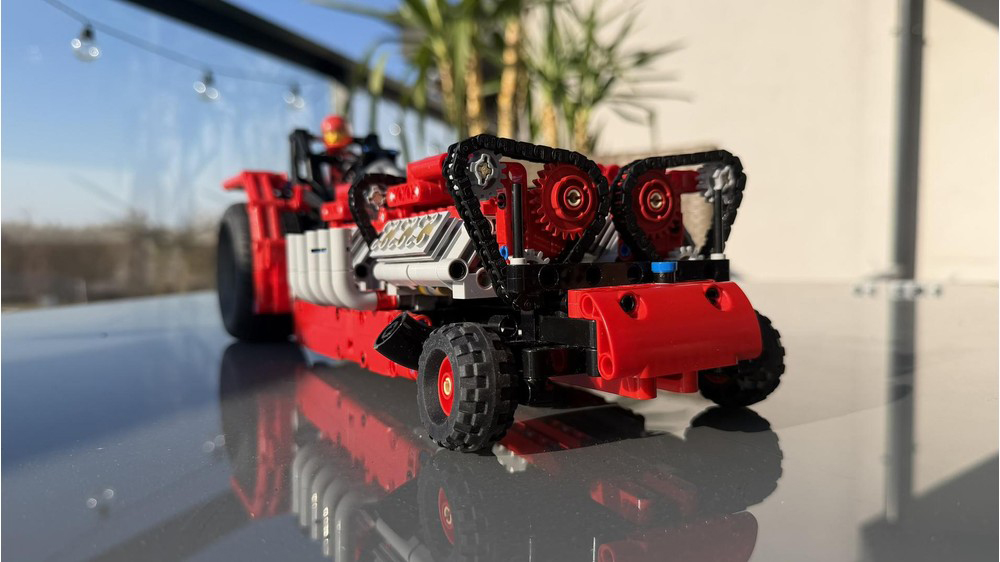 MOC Tractor puller, Urban Farm - огляд і ціна Urban Farming Model