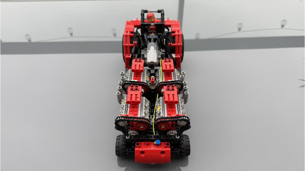 MOC Tractor puller, Urban Farm - огляд і ціна Urban Farming Model